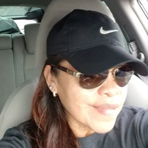 Meet your Posher, Gloria